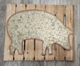 1505004182 GLITZHOME METAL PIG ON WOODEN SLATES SIGN