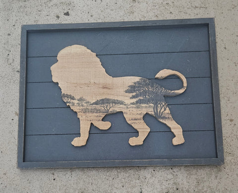 052021 ORIGINAL BARN WOODEN LION PLAQUE