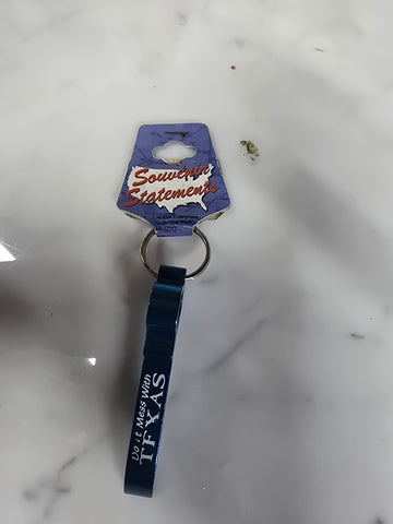 GAME DAY OUTFITTERS DON'T MESS WITH TEXAS KEYRING