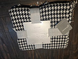 873953 GLITZHOME THROW BLANKET