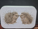 MT006 WRENDALE DESIGNS MINI DESIGNER TIN "HEDGEHOG"