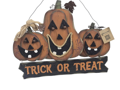 845363 GLITZHOME "TRICK OR TREAT" HANGING SIGN