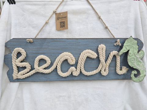 842232 GLITZHOME WOODEN BEACH HANGING SEAHORSE