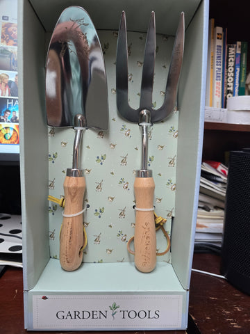 GR004 GARDEN TOOLS WRENDALE DESIGNS