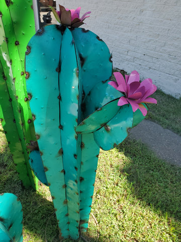 Cactus-Tall Shape/Metal Decor